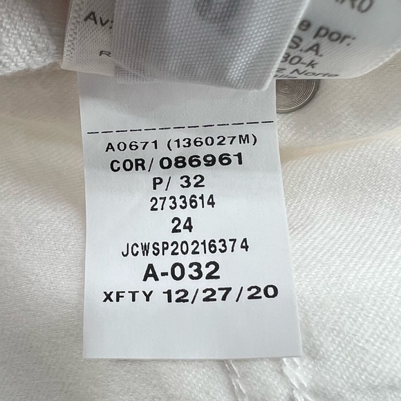 J. Crew Denim White Slim Boyfriend Rough Hem Distressed Jeans Size 24 Women’s - Picture 7 of 8